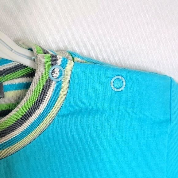 🔥  Chisel blue Graphic Tee 3/$15 - Picture 5 of 6